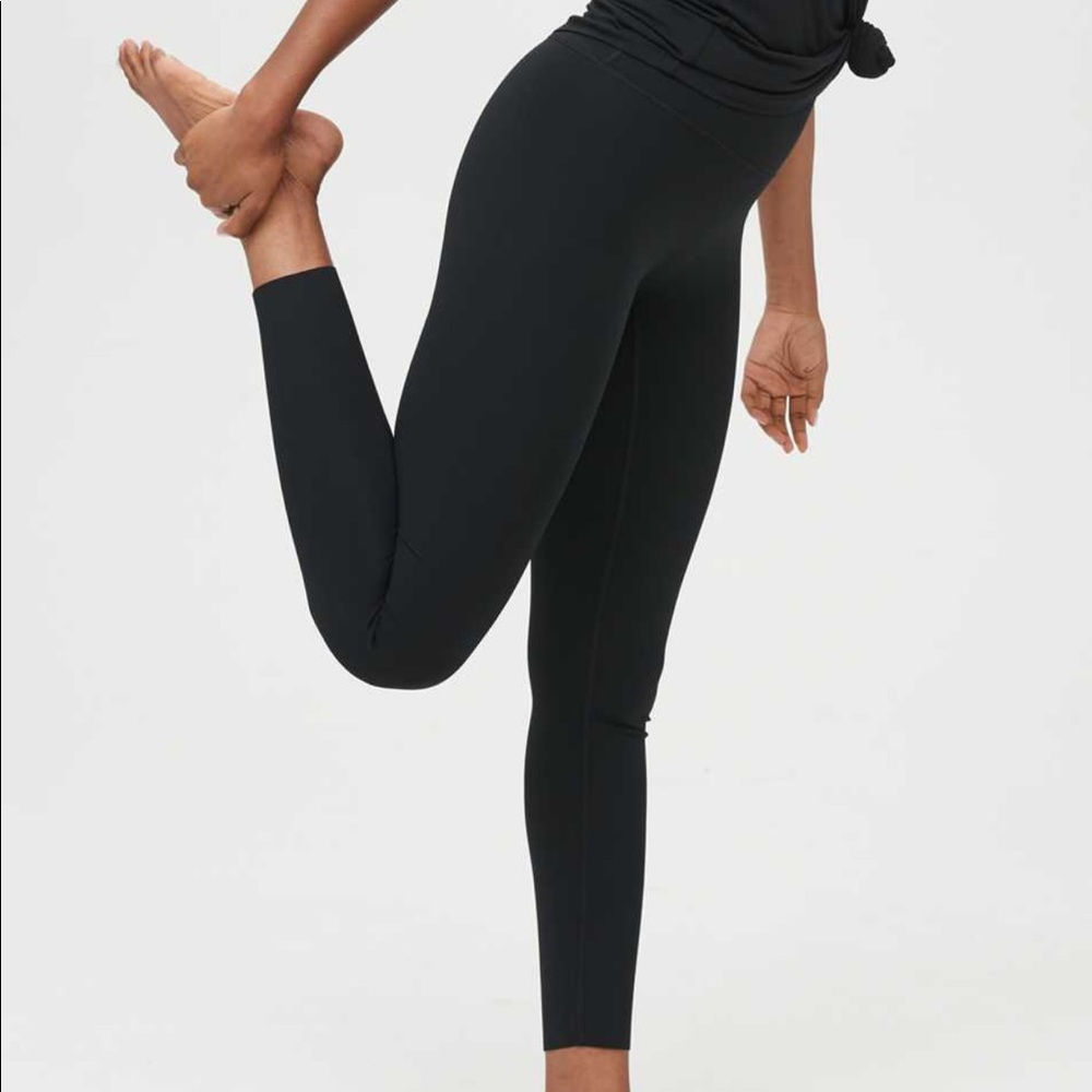 Aerie Chill Play Move 7/8 Black Leggings